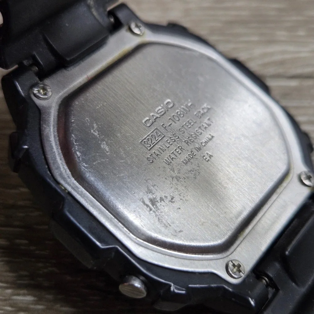 Casio F-108WH 3224 Digital Chronograph Alarm Black Resin Watch Tested
